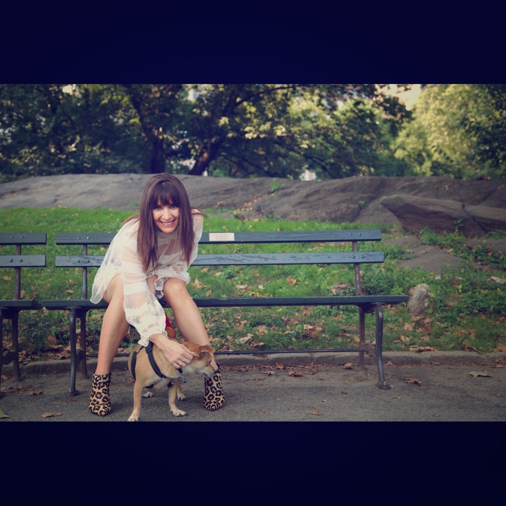 Meet your Posher, Flora